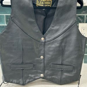 Black Hudson leather vest with side laces and metal detailing. Excellent, large